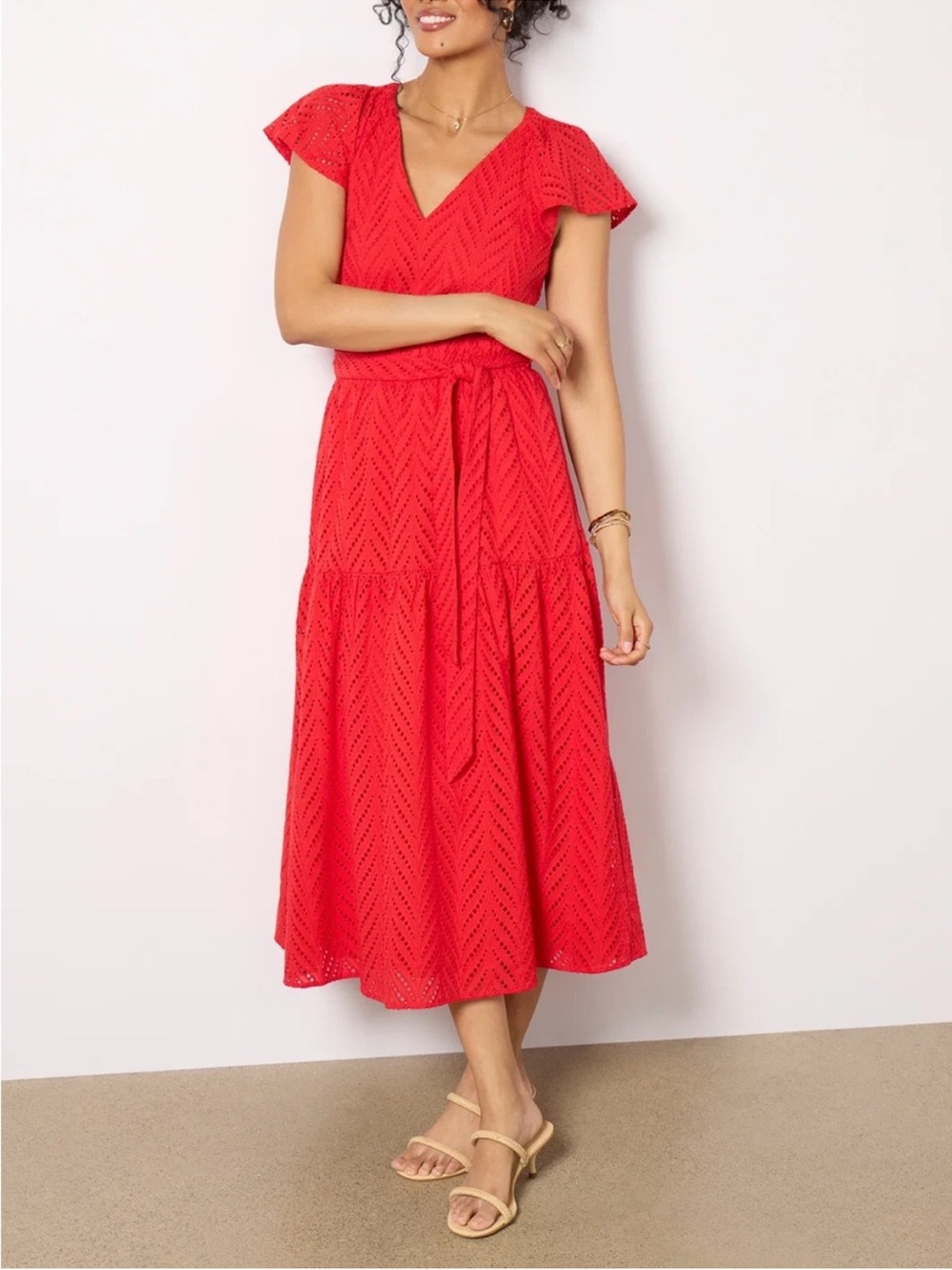 Evereve Daisy Eyelet Midi Dress Red Size Small Belted Flutter Sleeve V-Neck